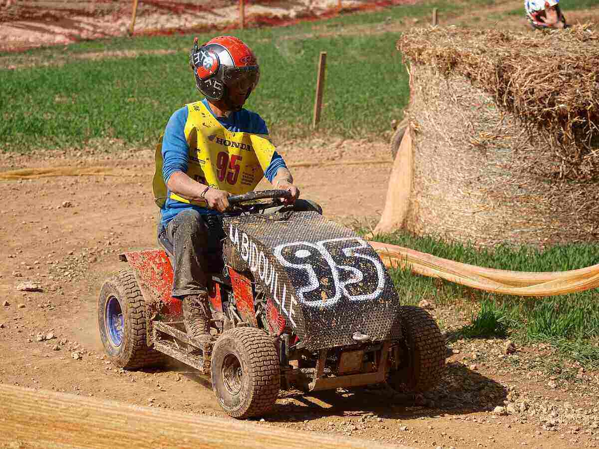 Lawn Mower Racing