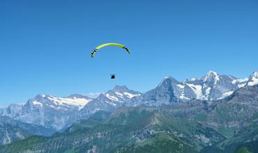 Paragliding and paramotoring gear