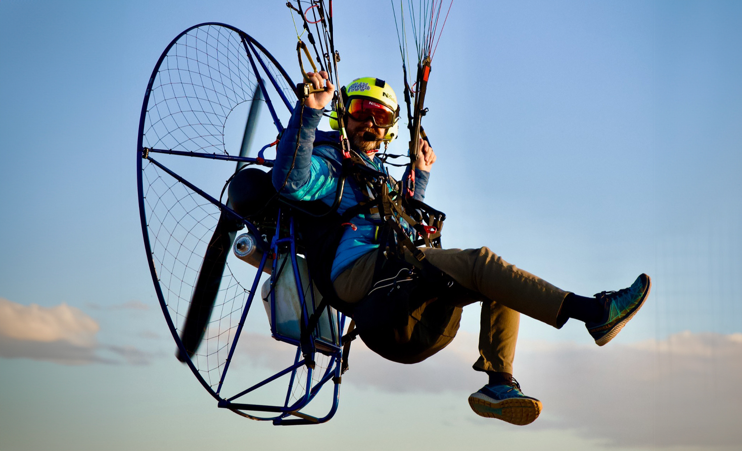 Paragliding and Paramotoring