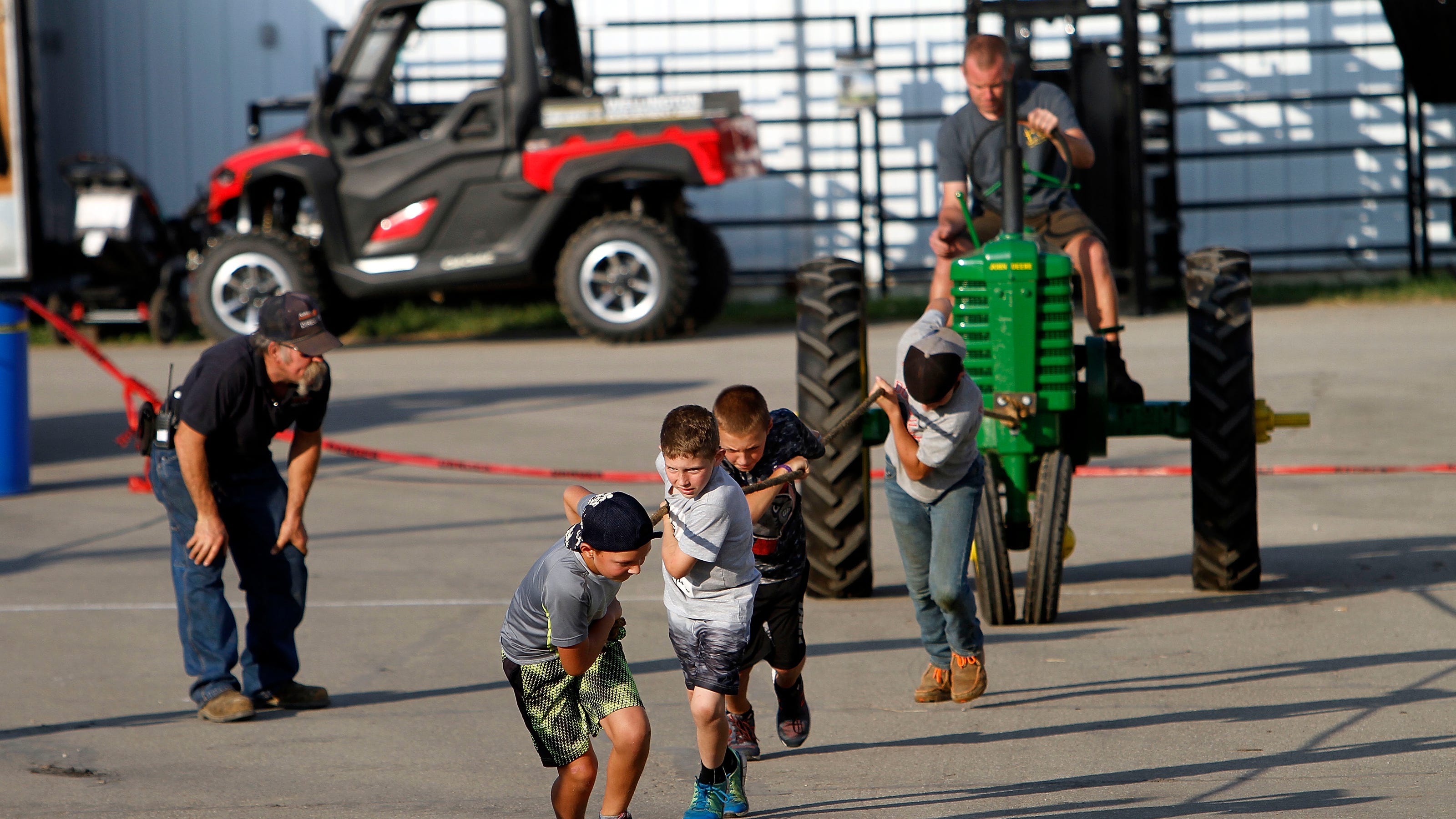 Tractor Pulling