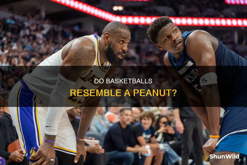 do 2 basketballs look like a peanut