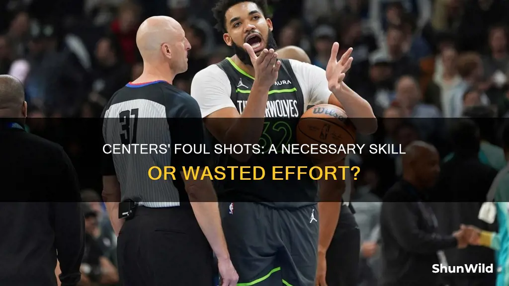 do basketball centers take foul shots