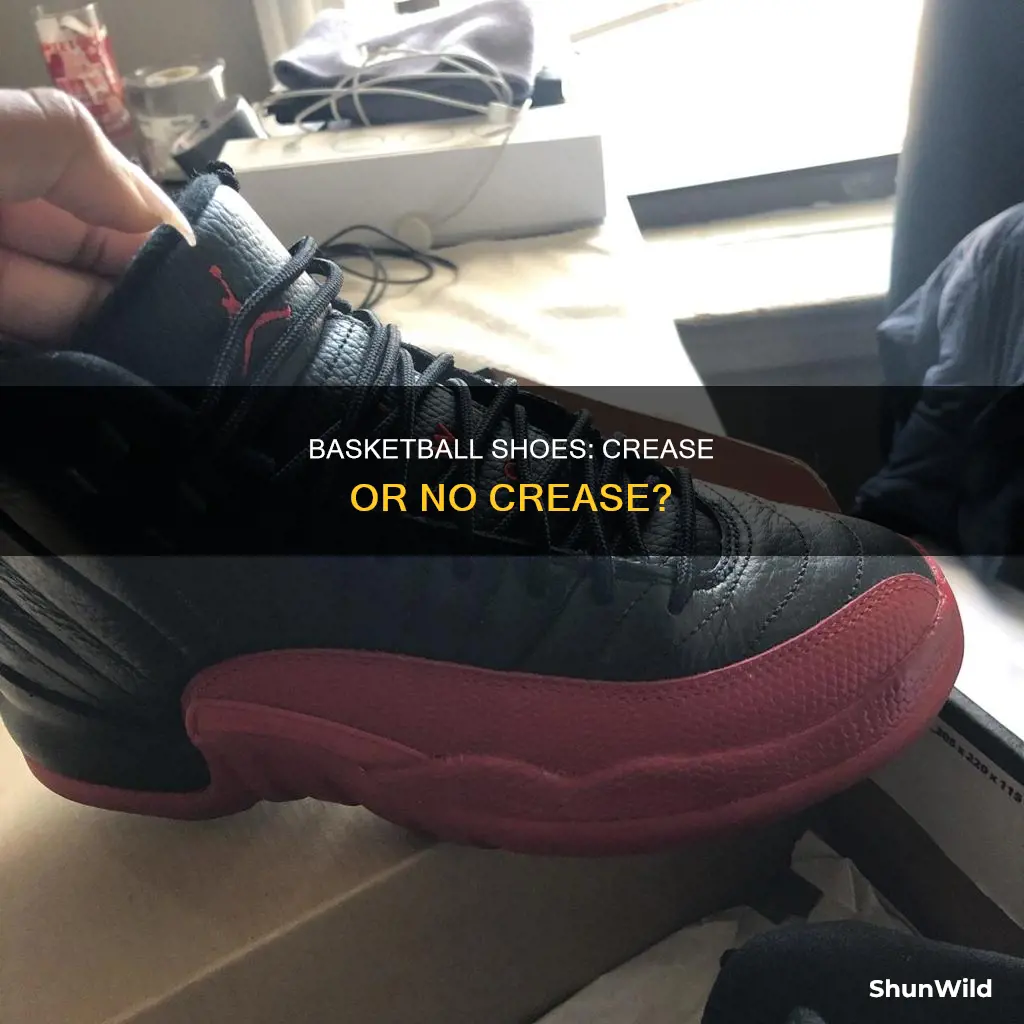 do basketball players crease their shoes