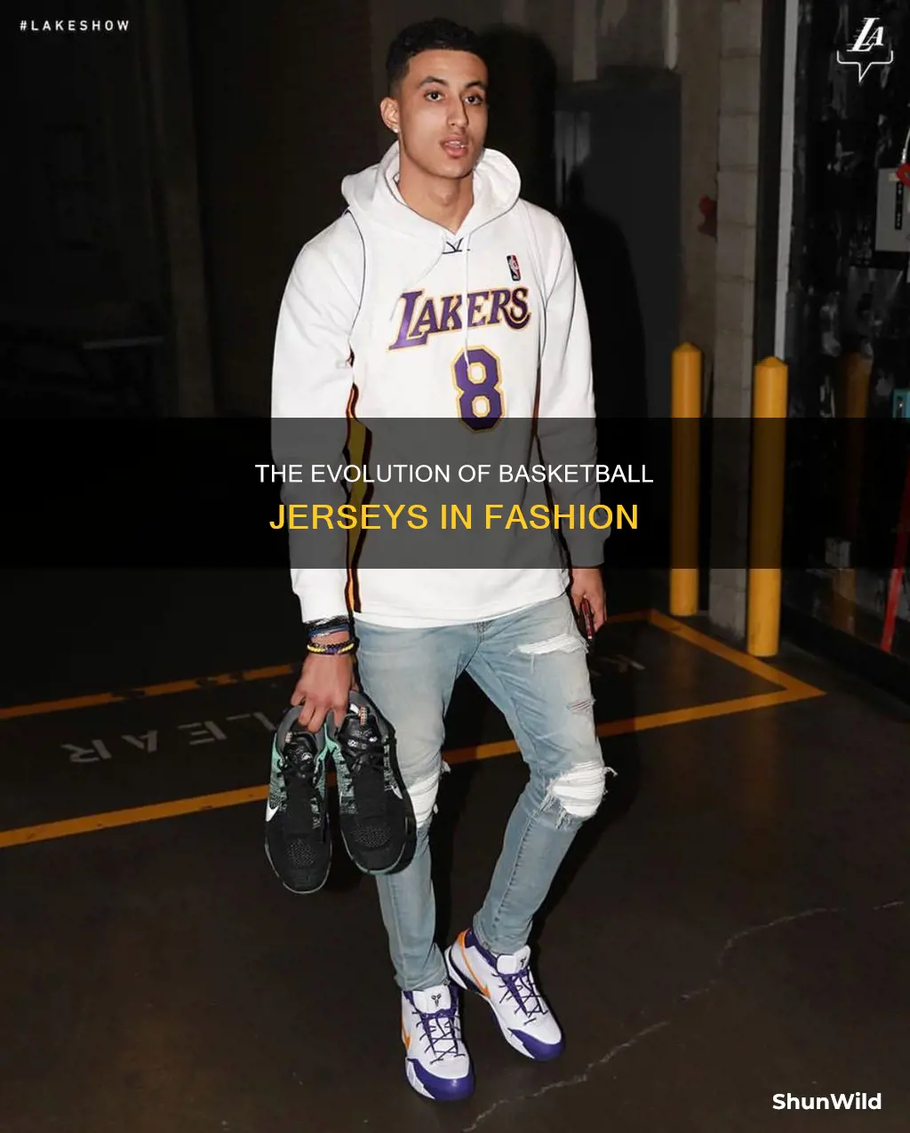 do people still wear basketball jerseys