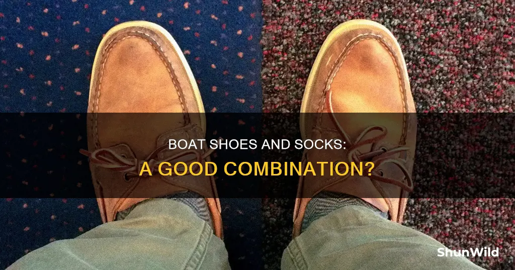 do socks go with boat shoes