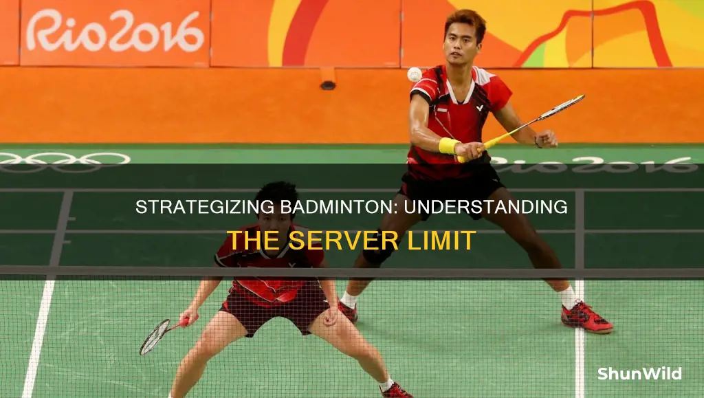 how many servers can you have in badminton