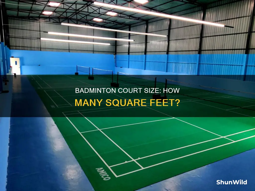 how many sf is a badminton court