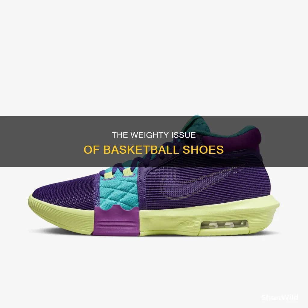 how much does the average basketball shoe weight