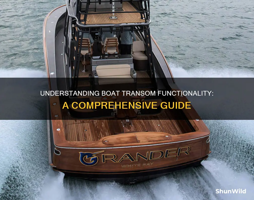 how to boat transom work