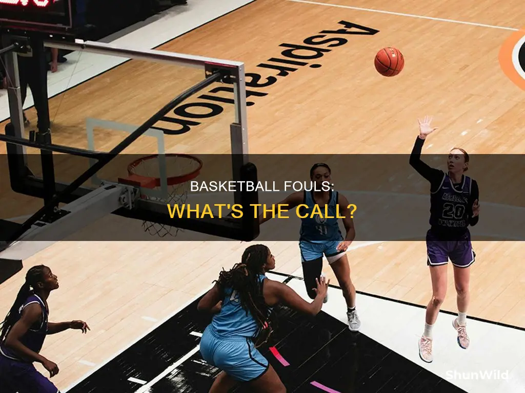 how to determine a foul in basketball