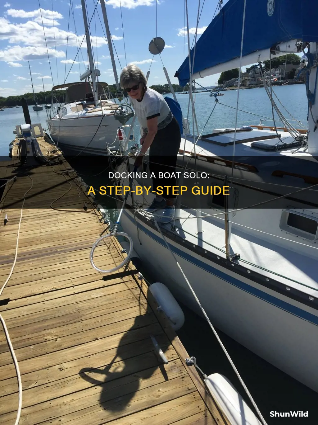 how to dock a boat alone