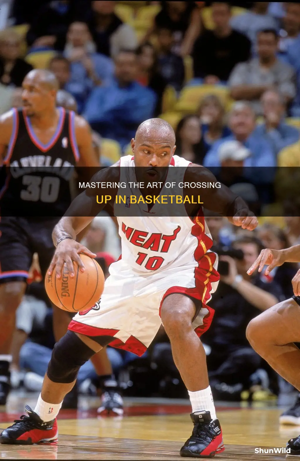 how to easyily cross someone up in basketball