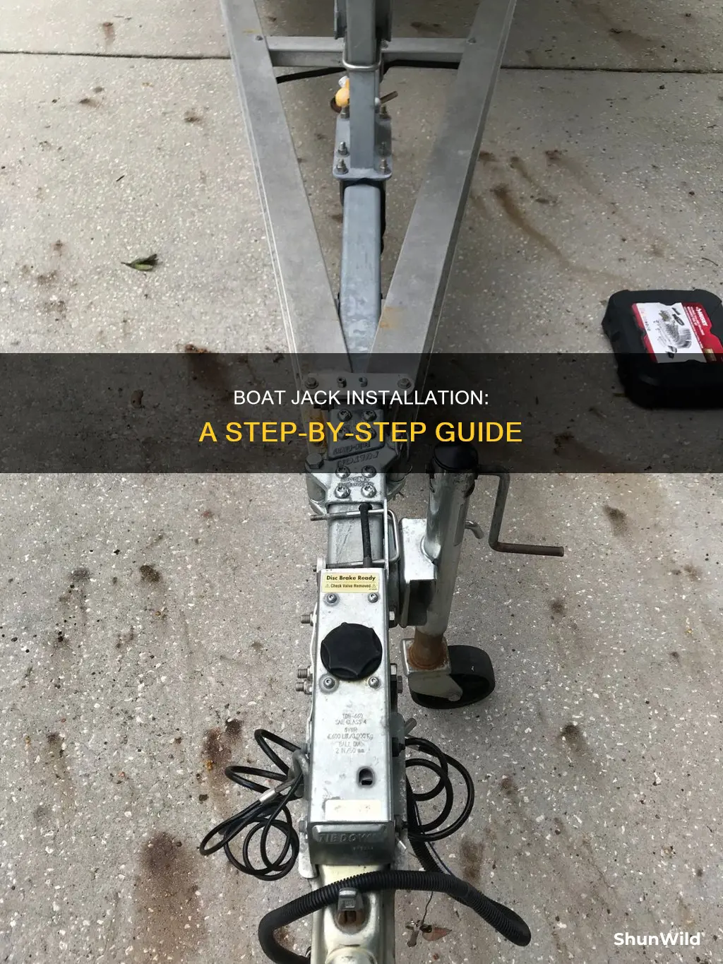 how to put on a new boat jack