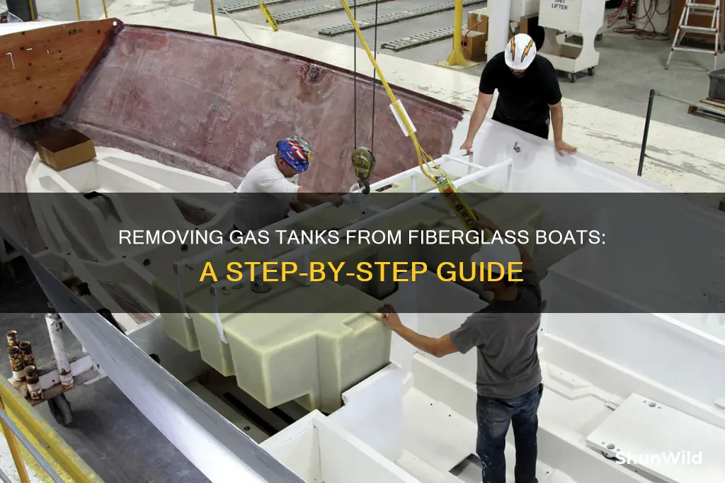 how to remove gas tank from fiberglass boat