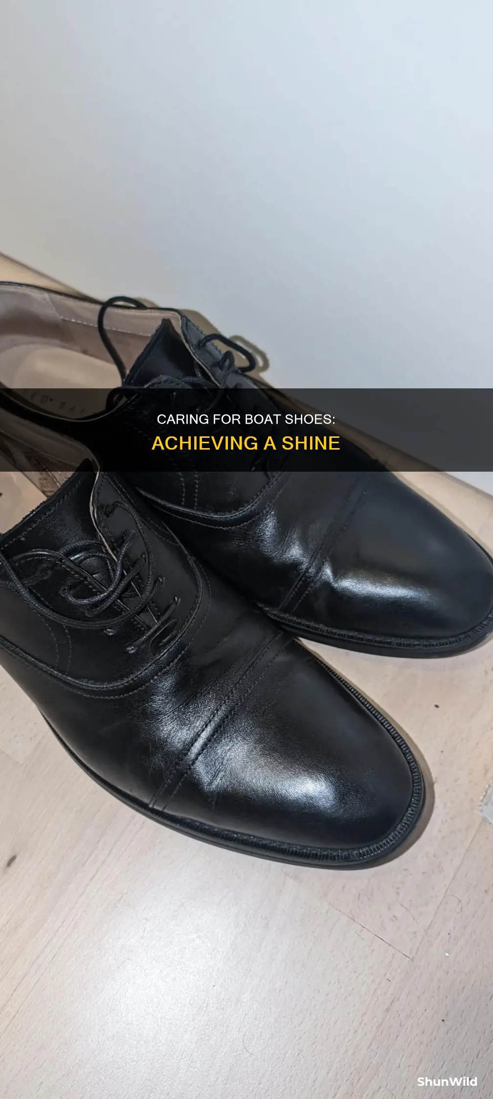 how to shine boat shoes