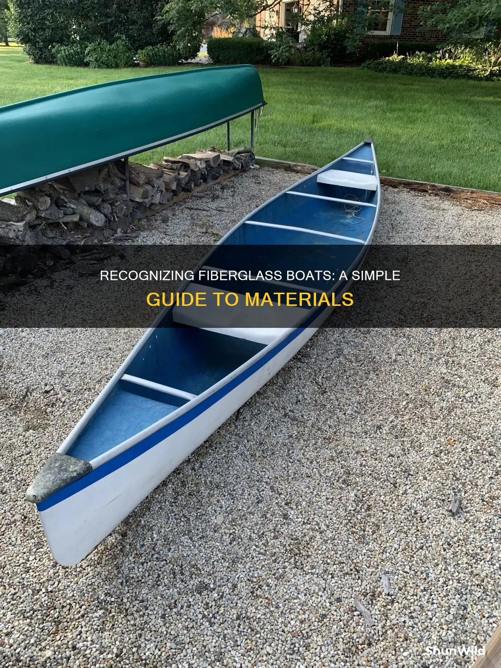 how to tell if a boat is made of fiberglass