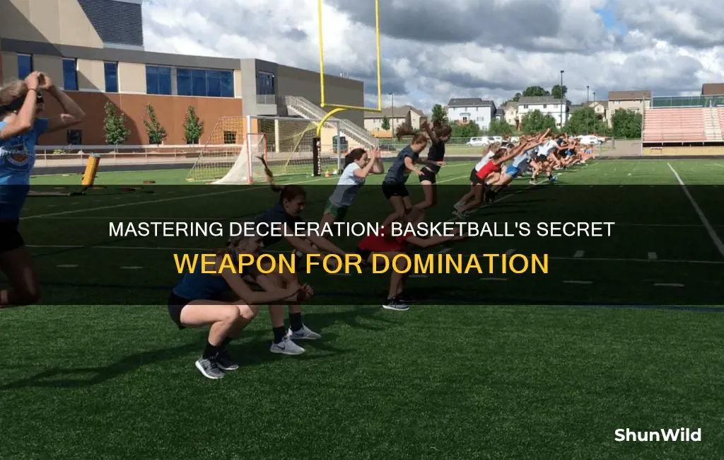 how to use decceleration basketball