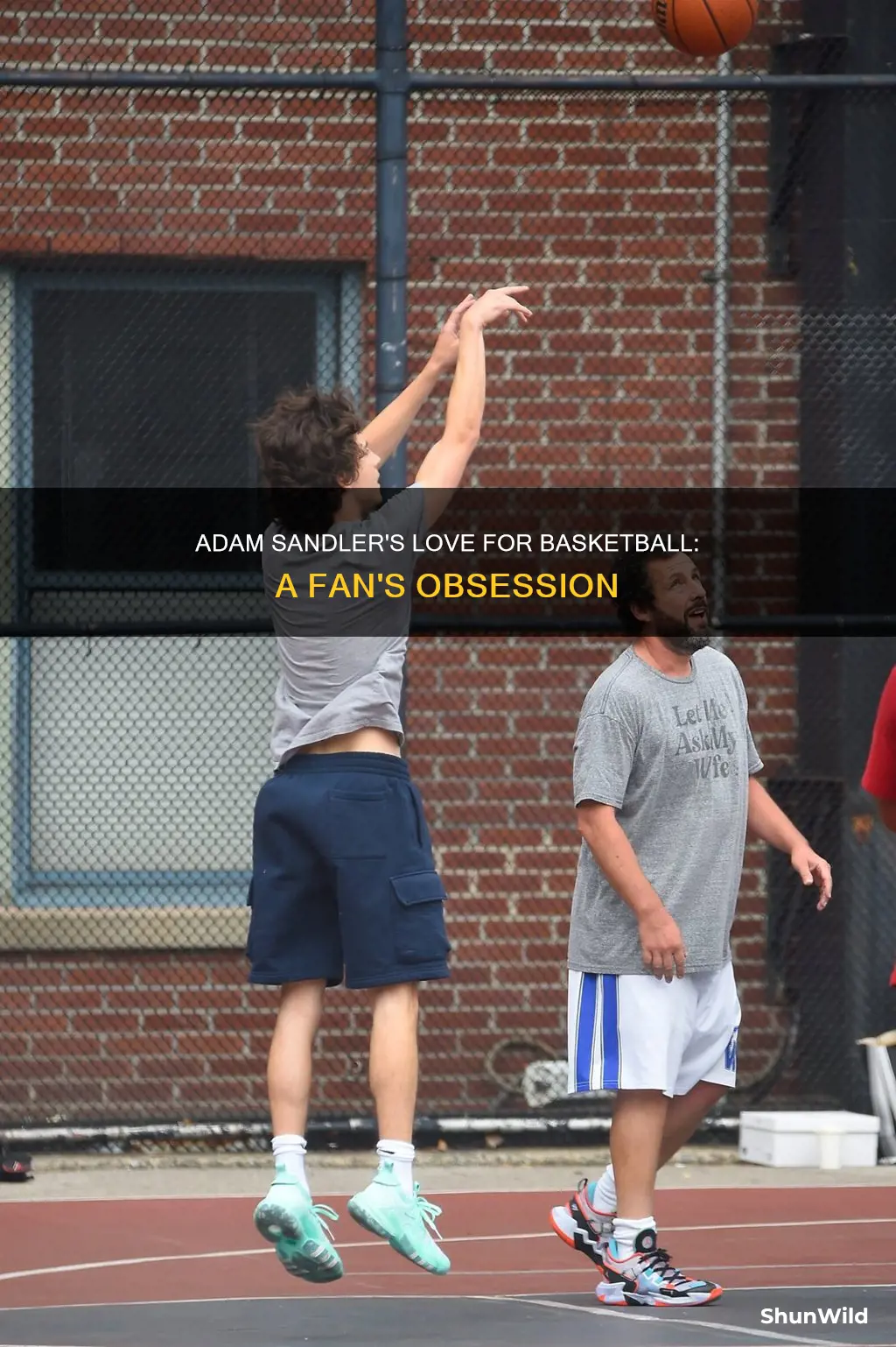 is adam sandler a basketball fan