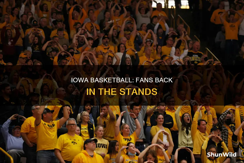 is iowa basketball allowing fans