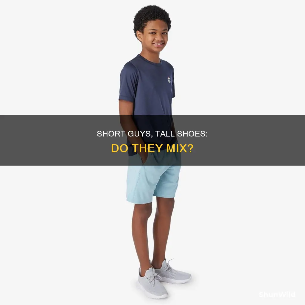 should short guys wear basketball shoess
