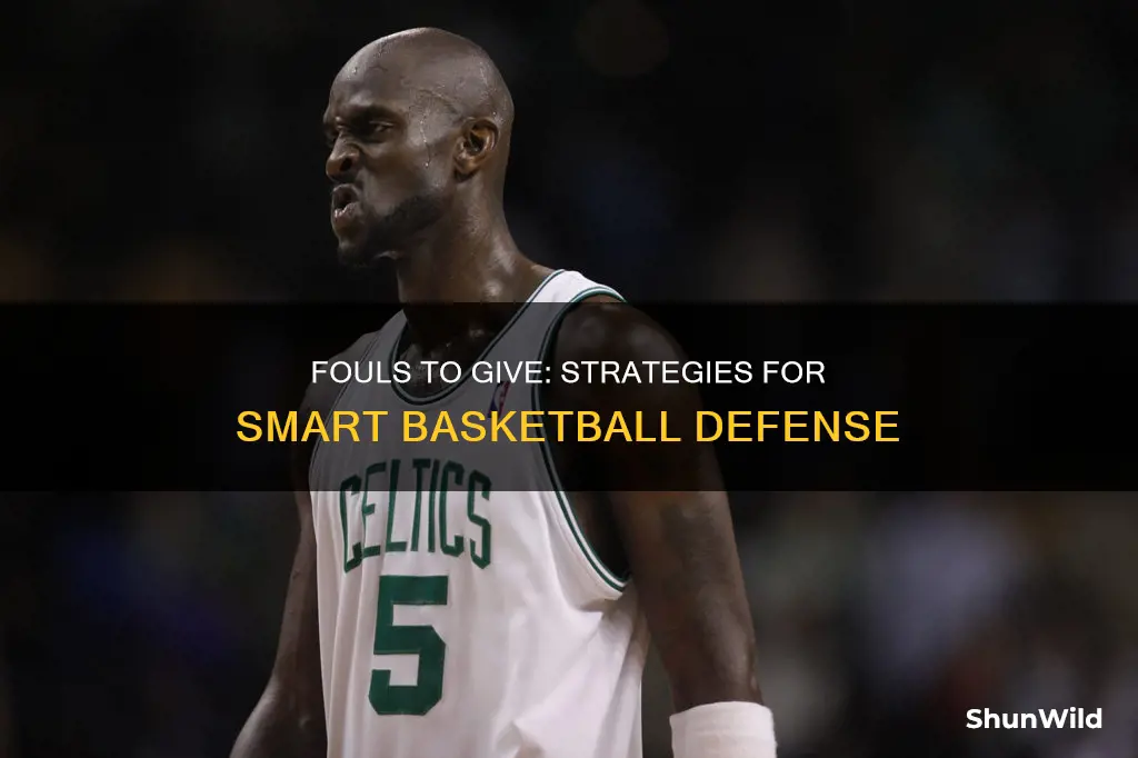 what are fouls to give in basketball