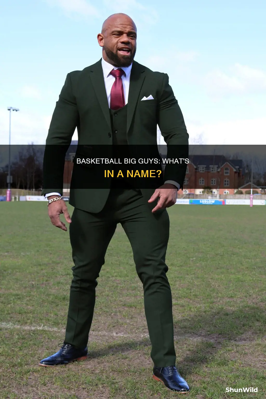 what are the big guys in basketball called