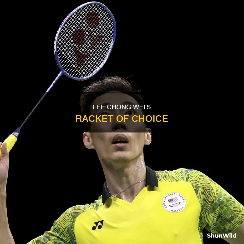 what badminton racket does lee chong wei use