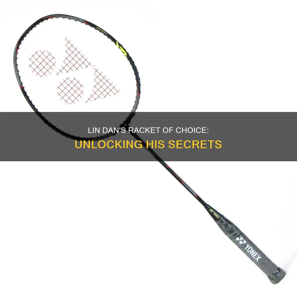 what badminton racket does lin dan use