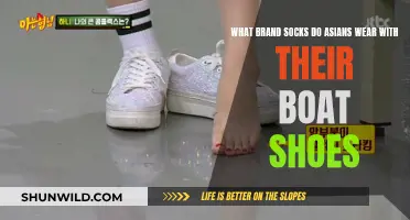 Boat Shoes and Socks: Asian Style Guide