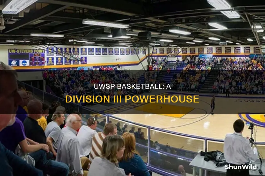 what division is uwsp basketball