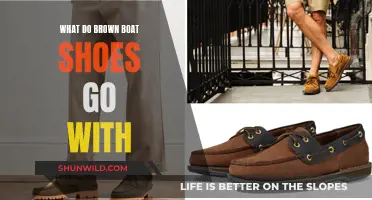 Brown Boat Shoes: Styling Versatility and Outfit Ideas