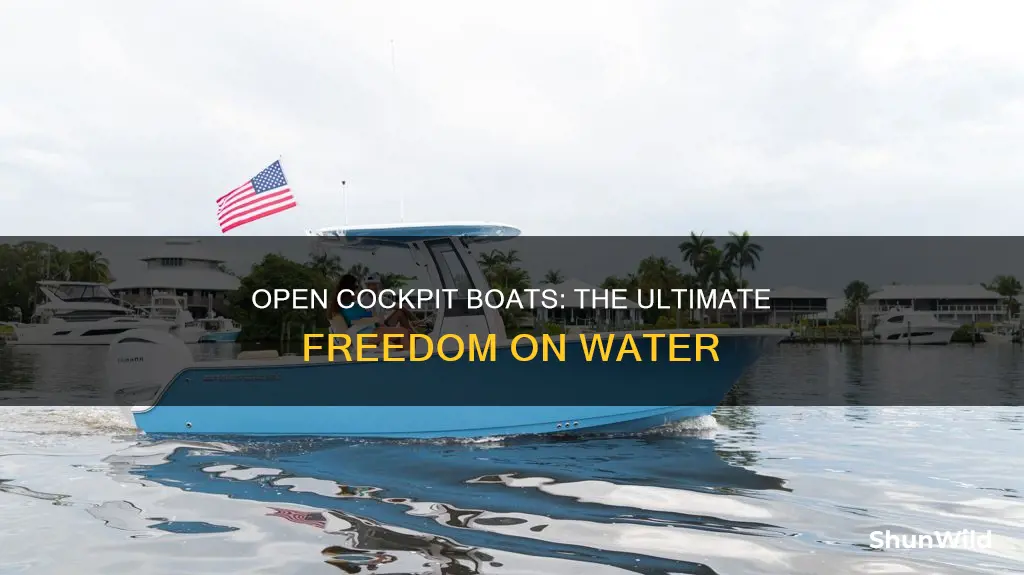 what is an open cockpit boat