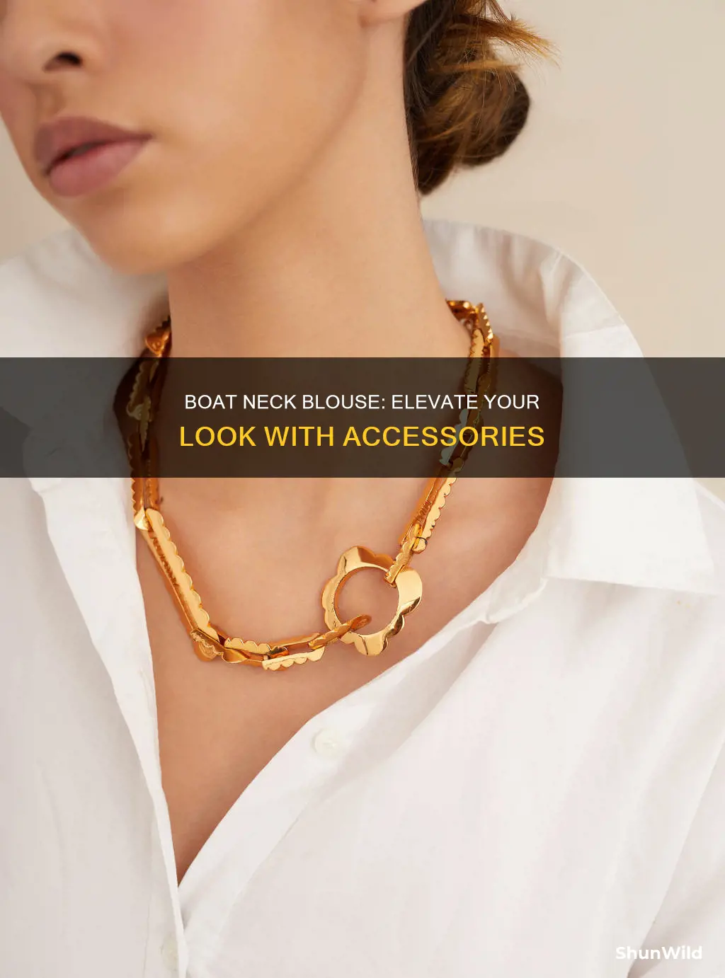 what kind of accessories to wear with boat neck blouse