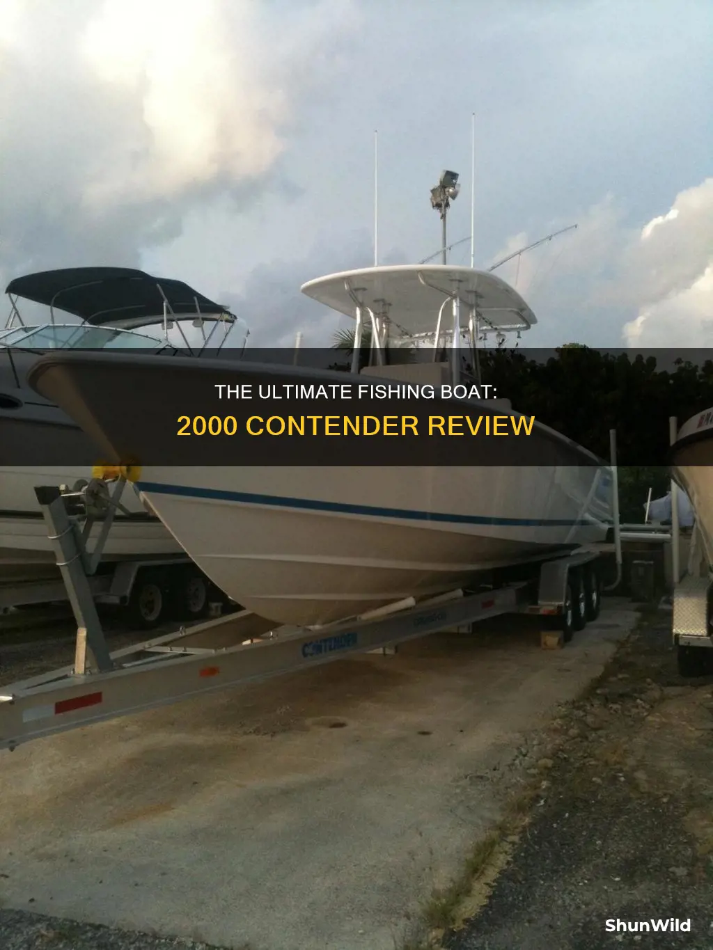 what kind of boat is a 2000 contender