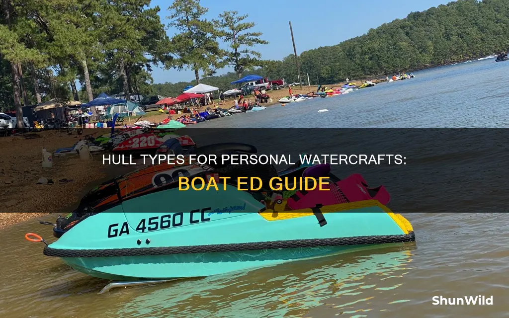 what kind of hull does a pwc have boat ed