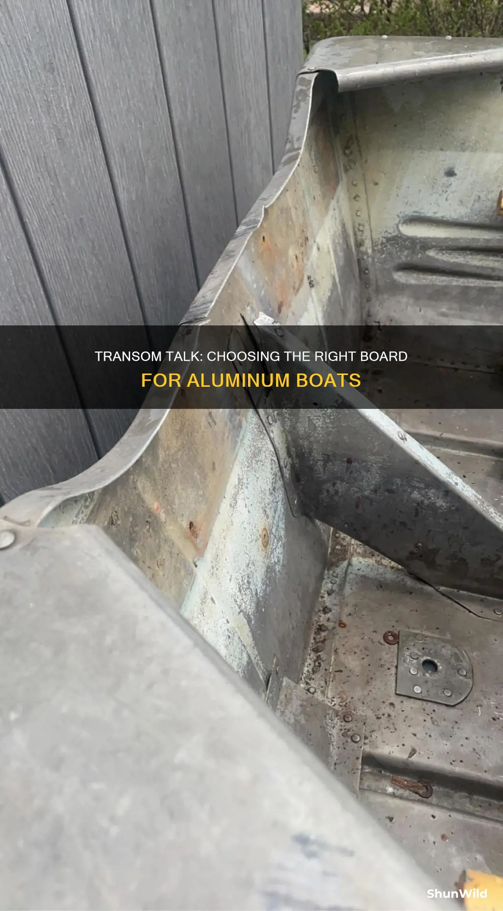 what kinda of board for aluminum boat transom