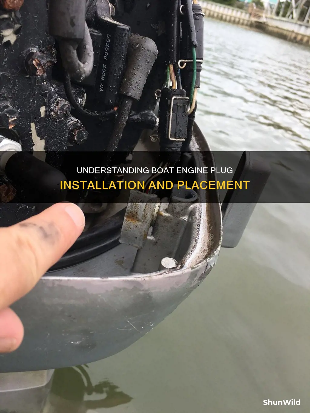 where does boat engine plug go