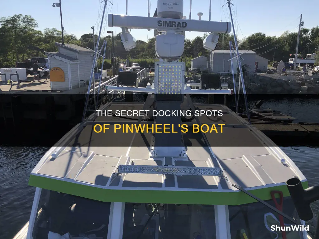 where does pinwheel dock his boat