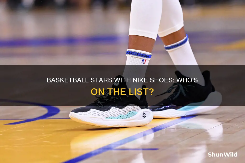 which basketball players have nike shoes